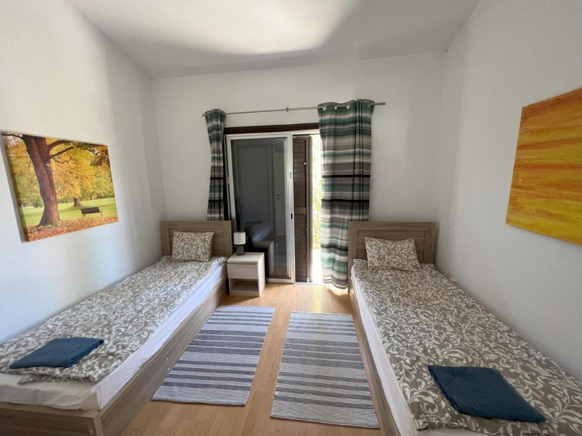 Ferienhaus Aphrodite's Gardens Entire Townhouse 400 M To The Sea